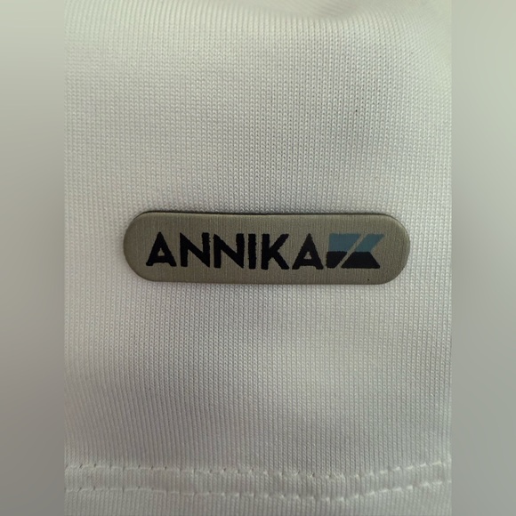 ANNIKA From Cutter & Buck White, Yellow, & Black Women’s Gold Shirt, XL. - Picture 4 of 4